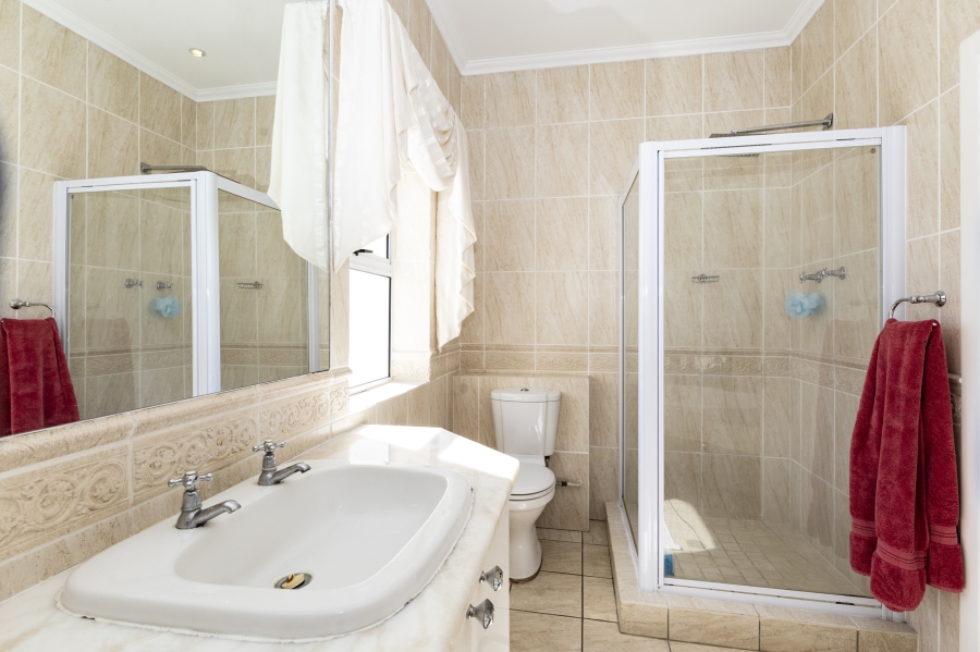 6 Bedroom Property for Sale in Royal Alfred Marina Eastern Cape